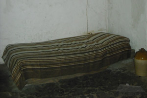 Irish Cottage Divan Style Bed